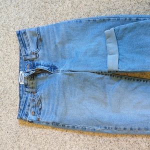 Denizen Levi's Mid Rise Boyfriend Jeans